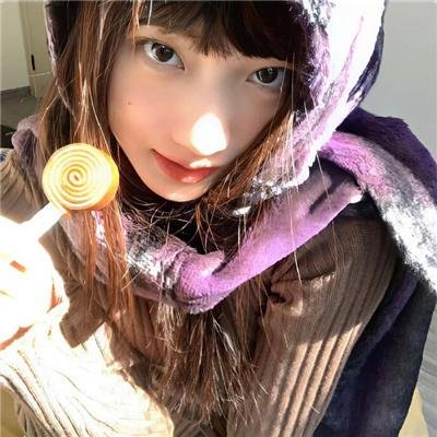 桃花含露又春风